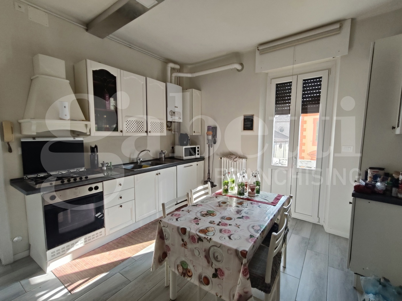 Trilocale arredato in affitto a Biella