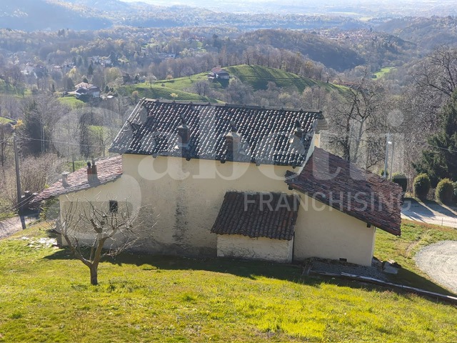 Rustico da ristrutturare a Pralungo