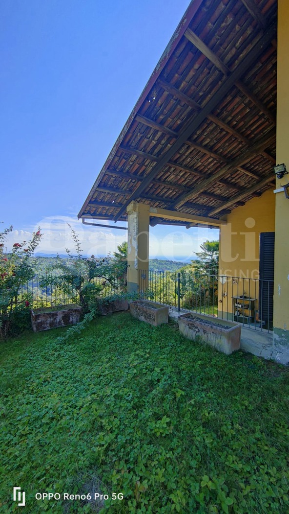 Casa indipendente con giardino a Zumaglia