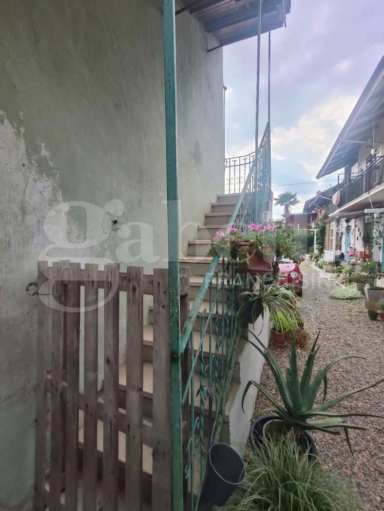 Casa indipendente da ristrutturare a Cerrione
