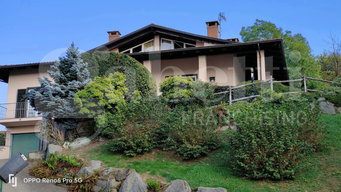 Villa con giardino a Zubiena