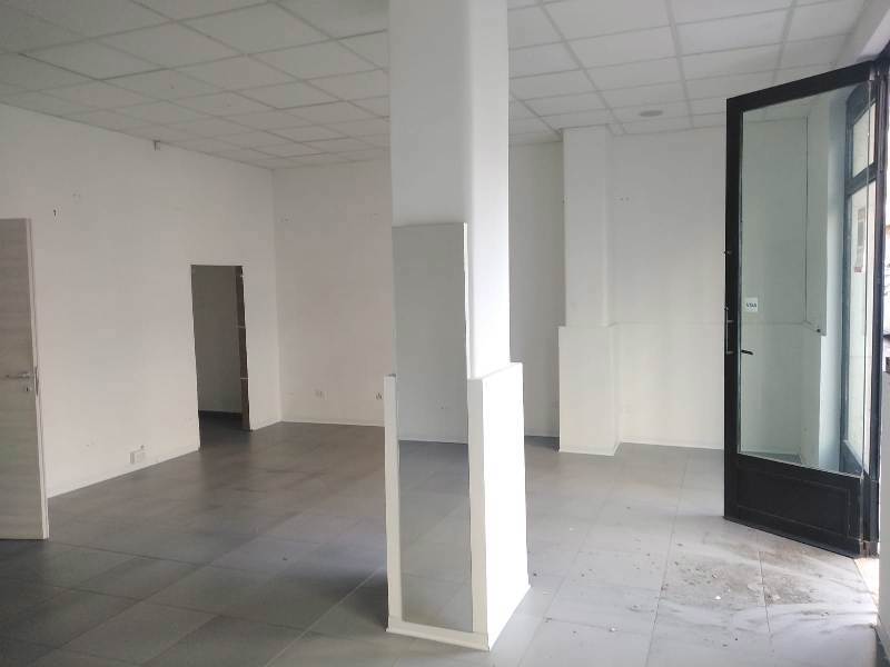 Negozio in affitto a Catania