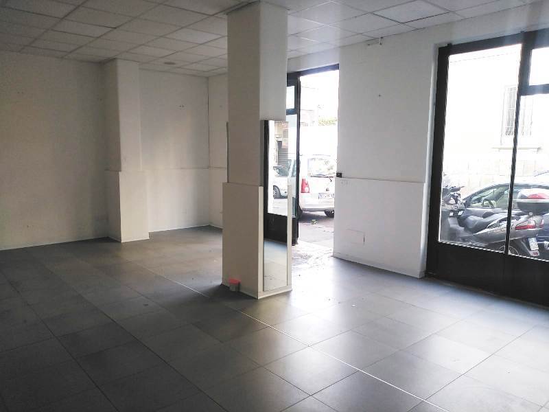 Negozio in affitto a Catania