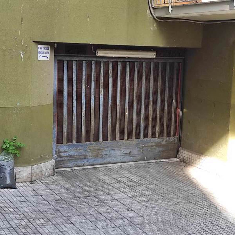 Box/Garage 68mq in vendita a Tremestieri Etneo
