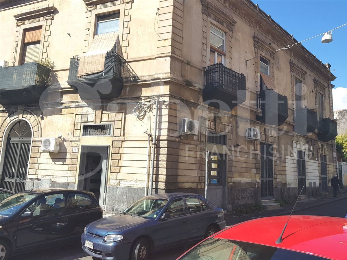 Casa indipendente in vendita a Catania