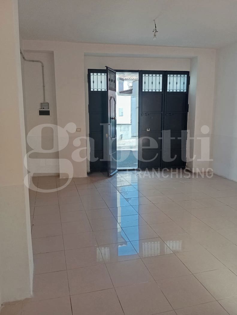 Magazzino in affitto a Viagrande