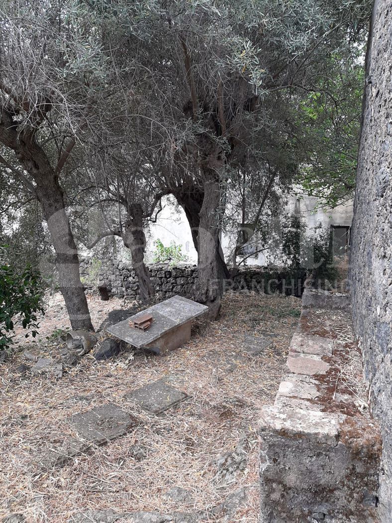 Casa indipendente da ristrutturare a Belpasso