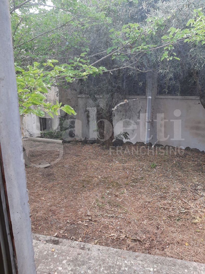 Casa indipendente da ristrutturare a Belpasso