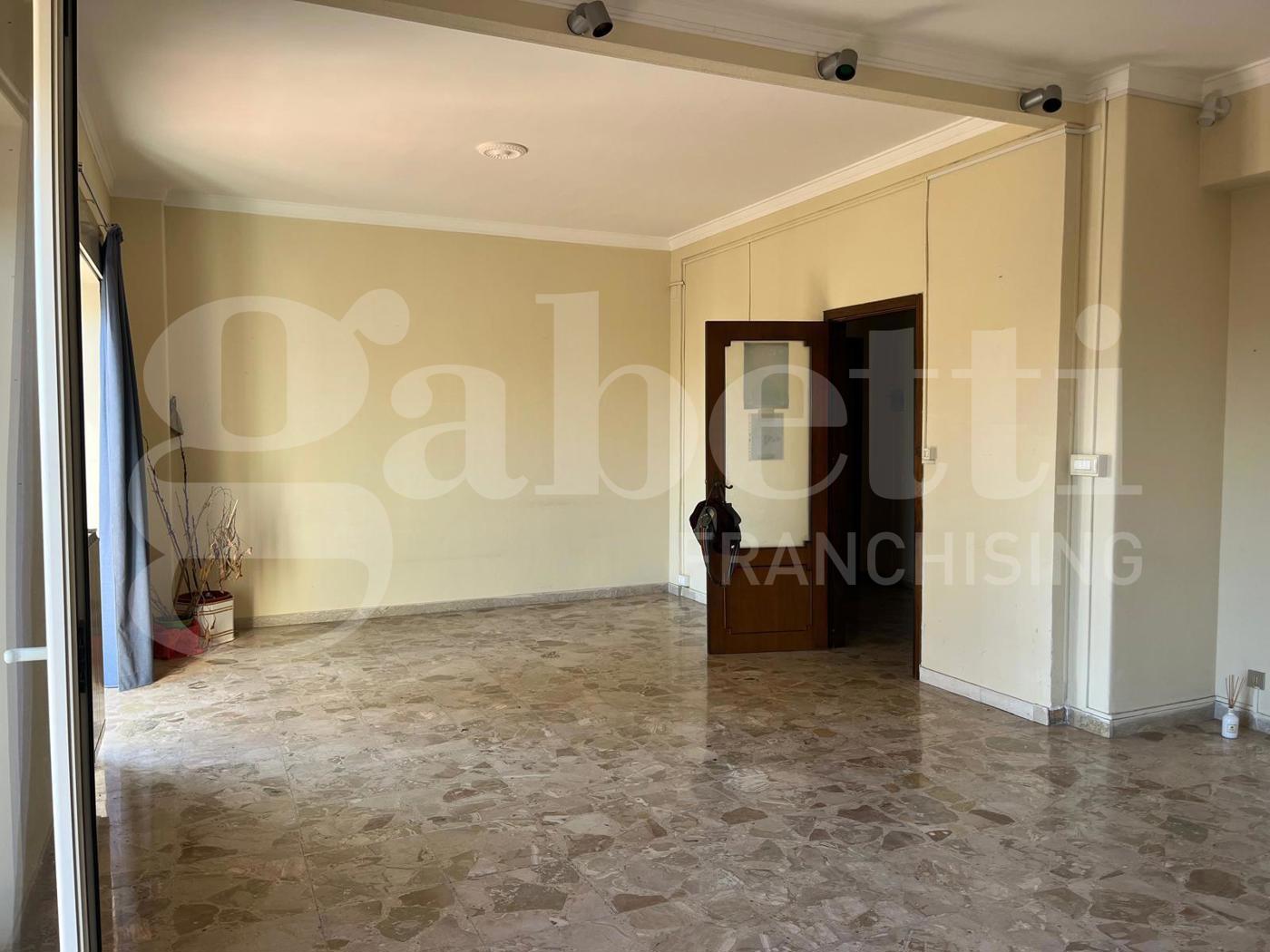 Quadrilocale in affitto a Catania