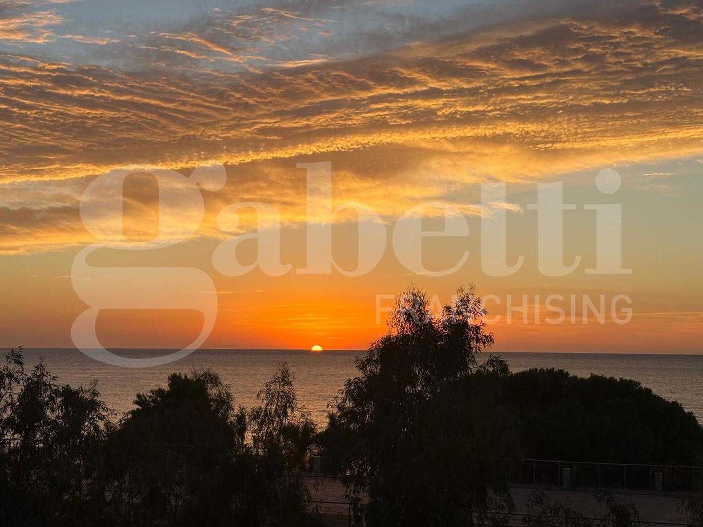 Attico vista mare a Aci Castello