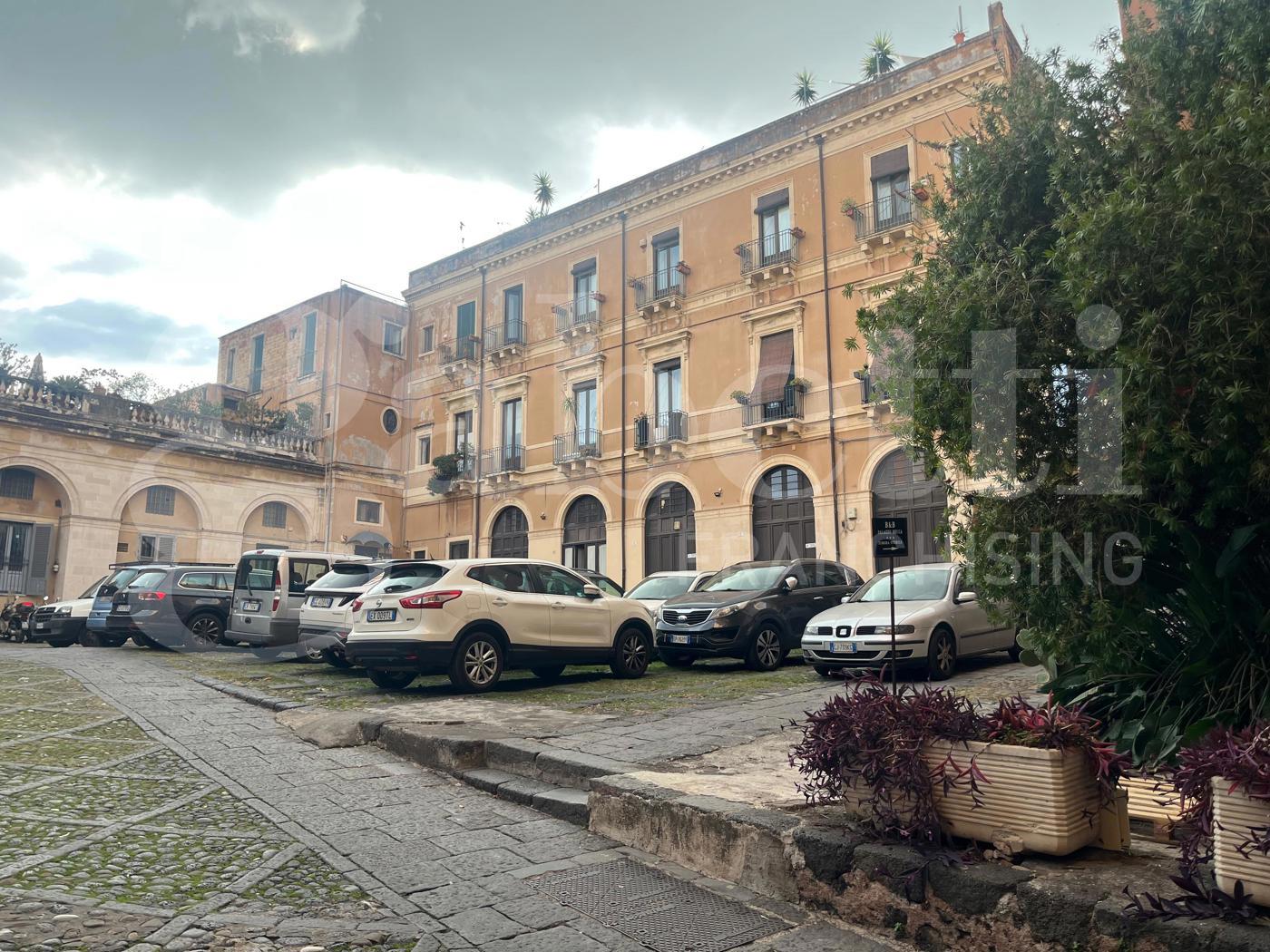 Monolocale arredato in affitto a Catania