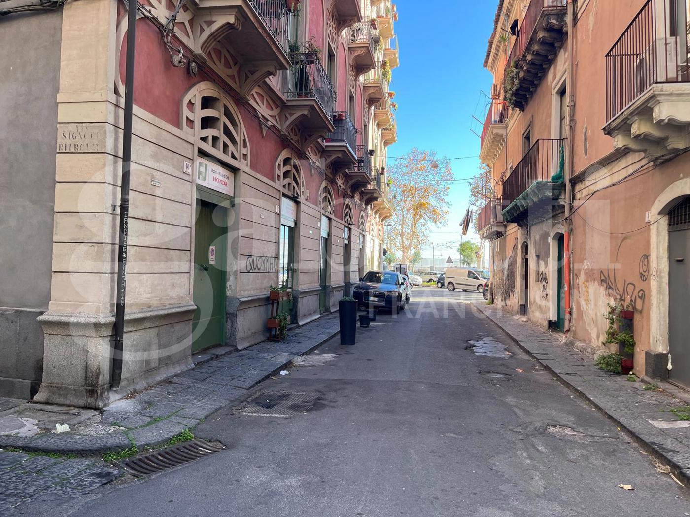 Negozio in vendita a Catania