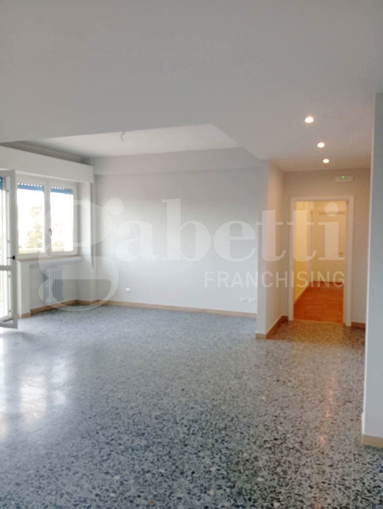 Quadrilocale in affitto a Catania