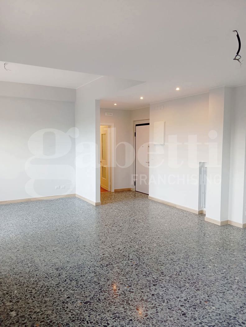 Quadrilocale in affitto a Catania