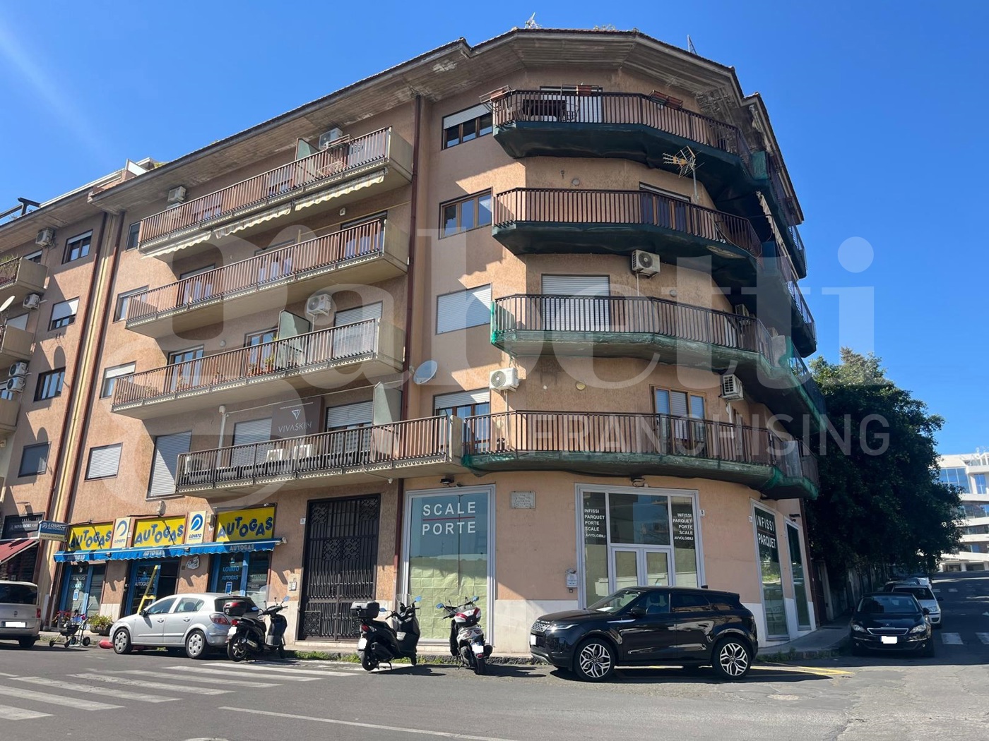 Negozio in affitto a Catania