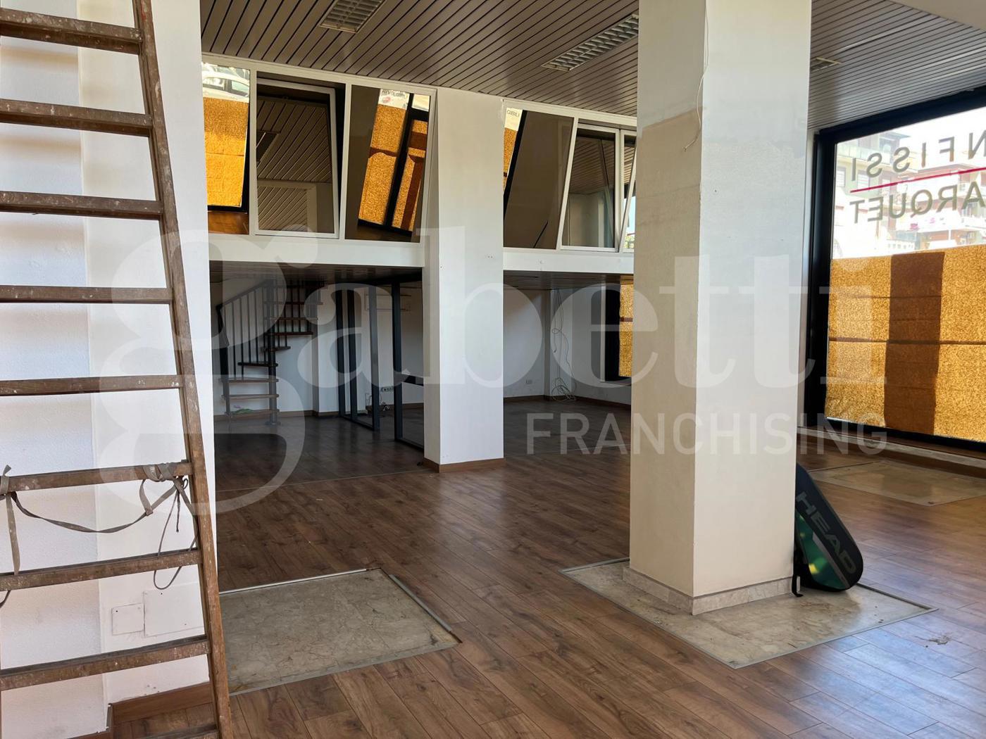 Negozio in affitto a Catania