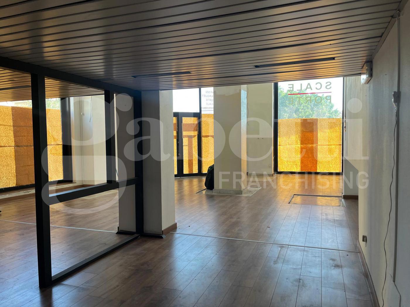 Negozio in affitto a Catania