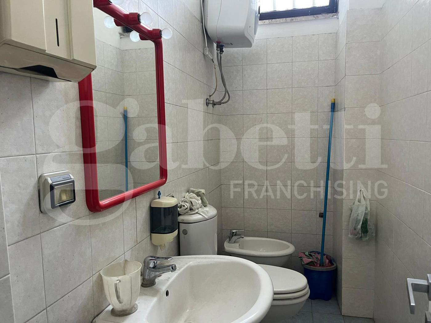 Negozio in affitto a Catania