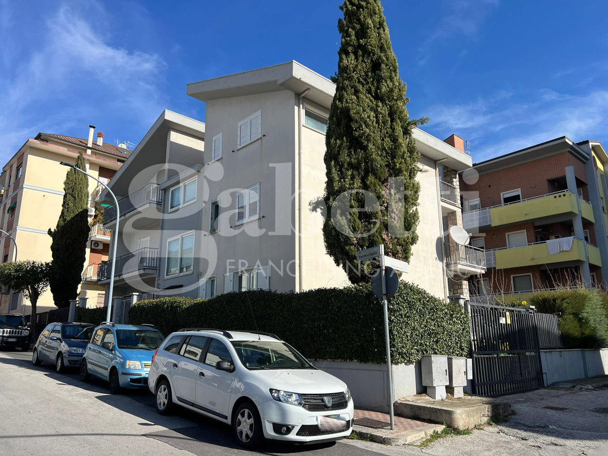 Villa con giardino a Isernia