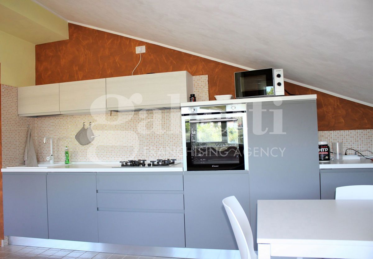 Attico arredato in affitto a Isernia