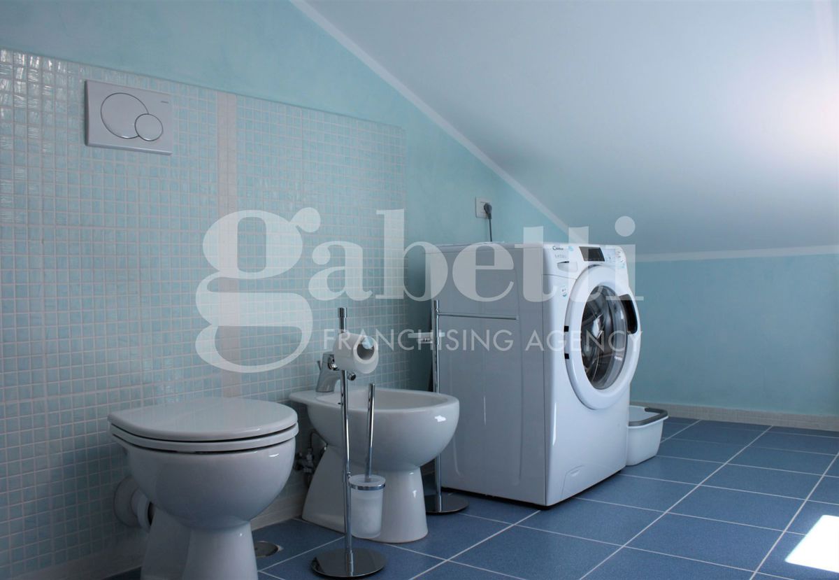 Attico arredato in affitto a Isernia