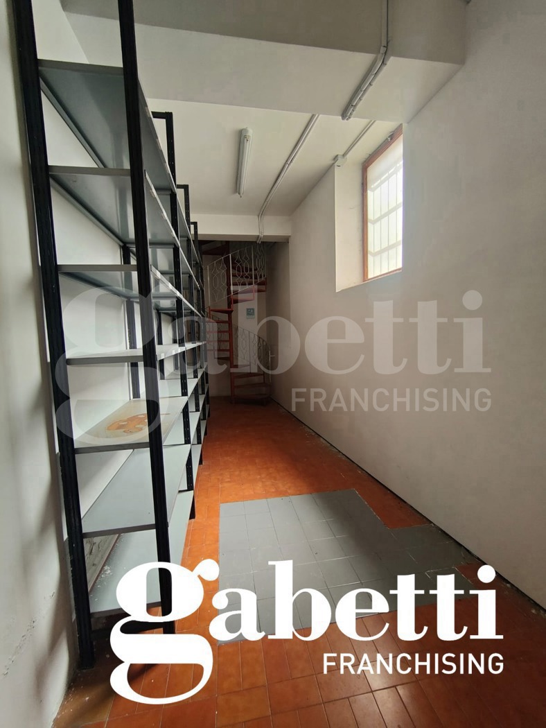 Ufficio in vendita a Montefortino