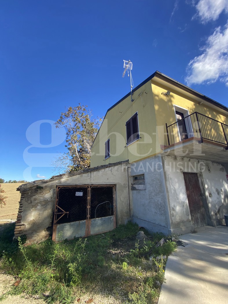 Casa indipendente in vendita a Macerata