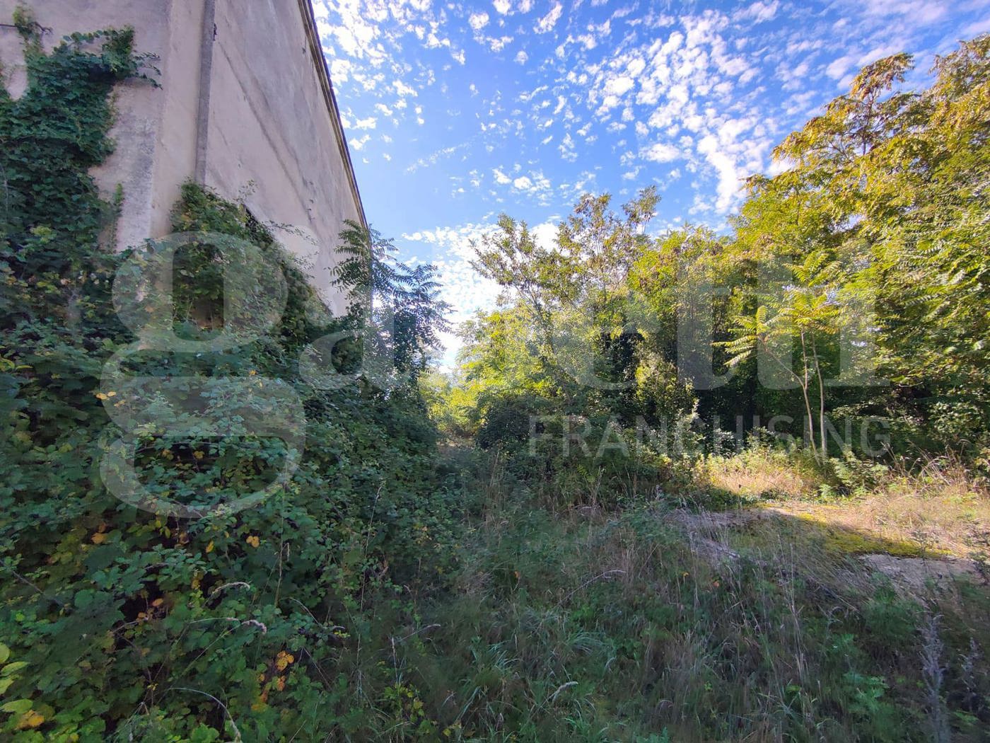 Stabile/Palazzo in vendita a Macerata