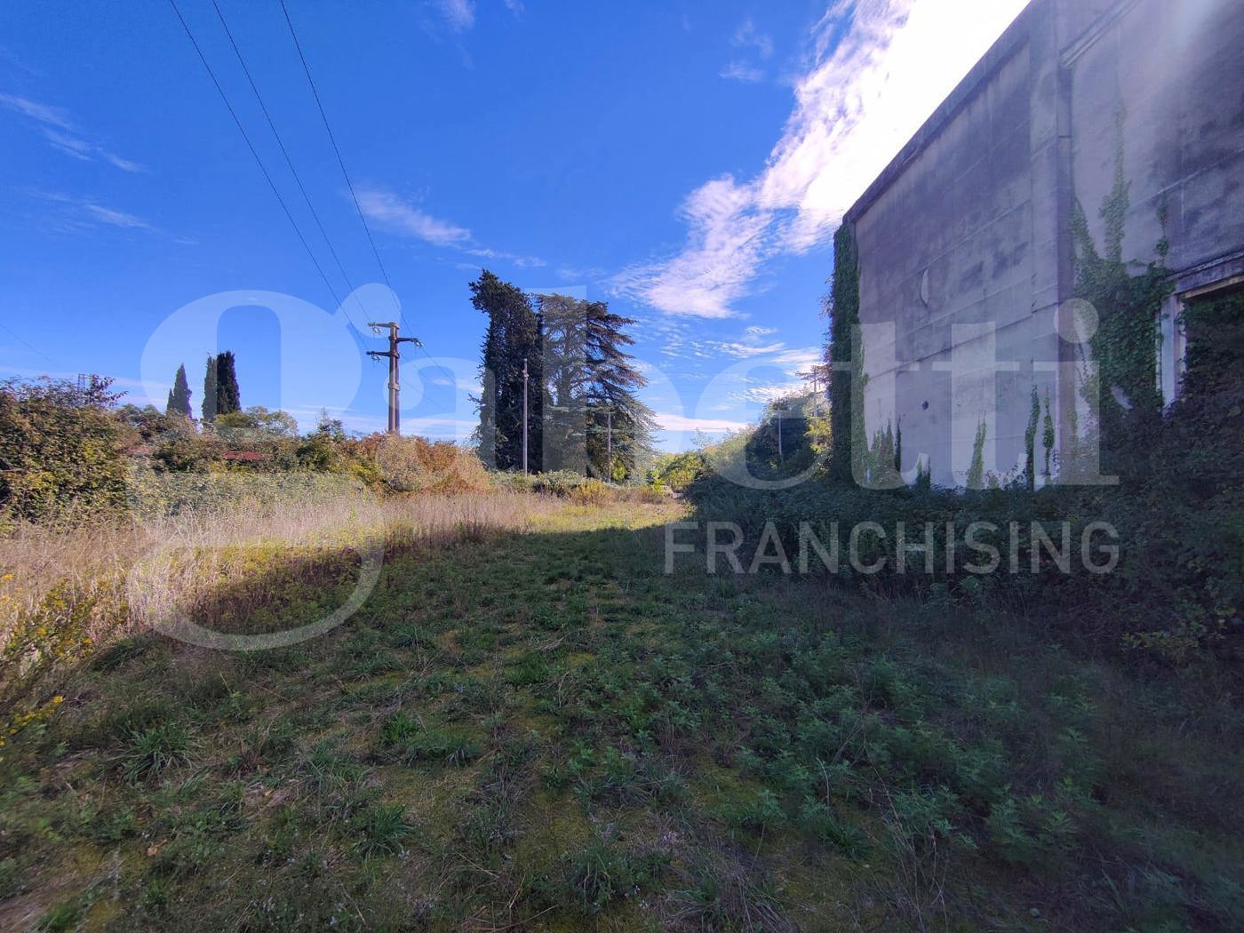 Stabile/Palazzo in vendita a Macerata