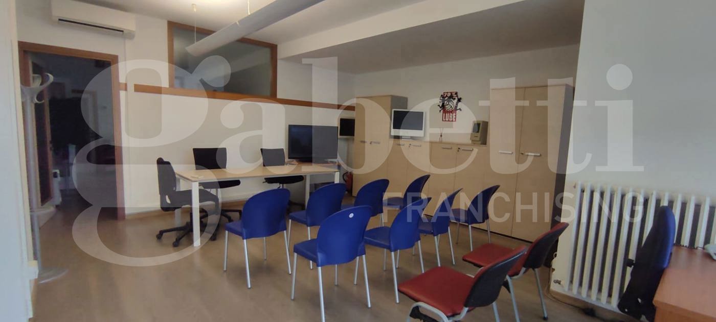 Ufficio in affitto a Macerata