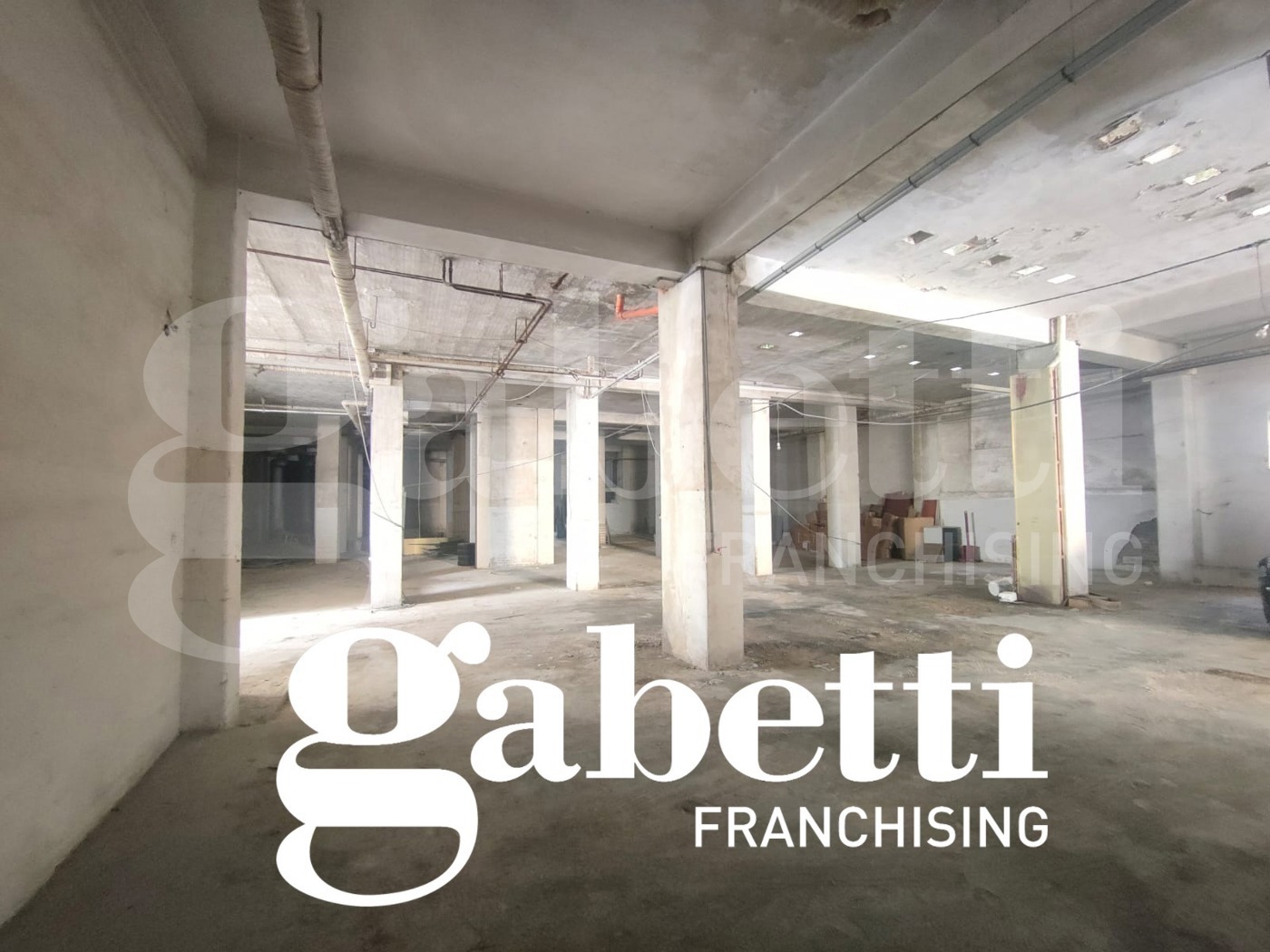 Magazzino in vendita a Macerata