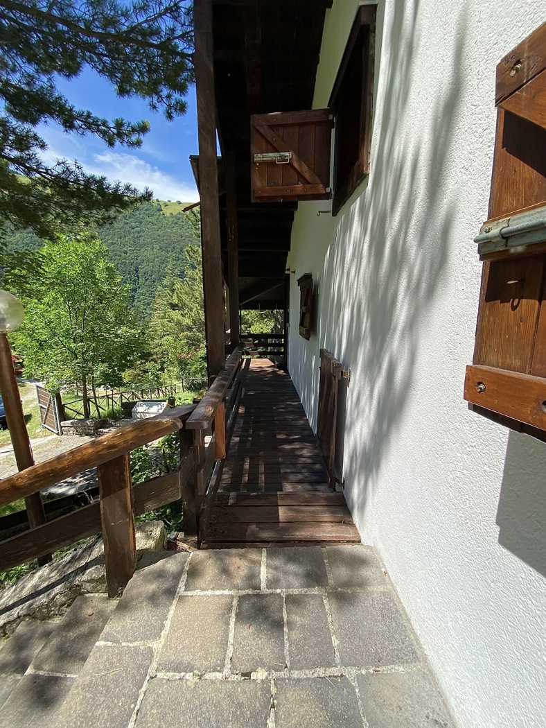 Casa indipendente in vendita a Bolognola