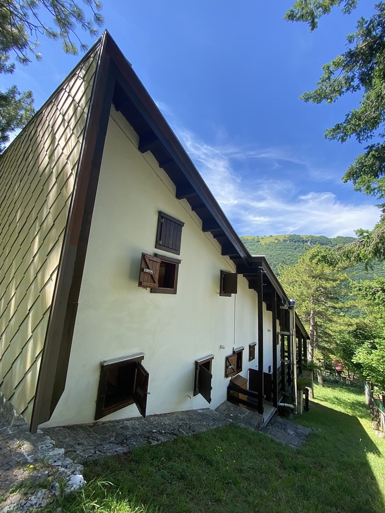 Casa indipendente in vendita a Bolognola