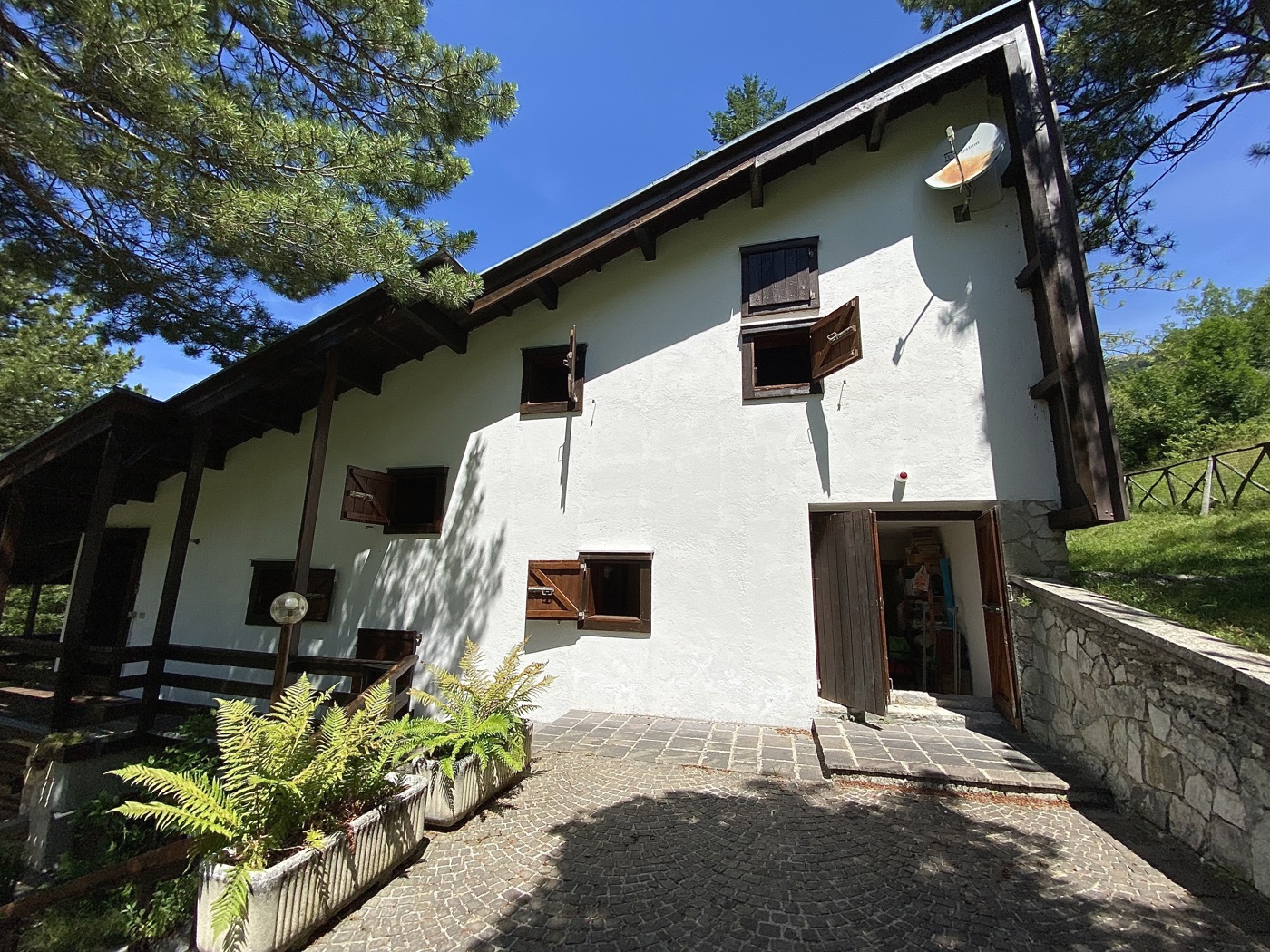 Casa indipendente in vendita a Bolognola