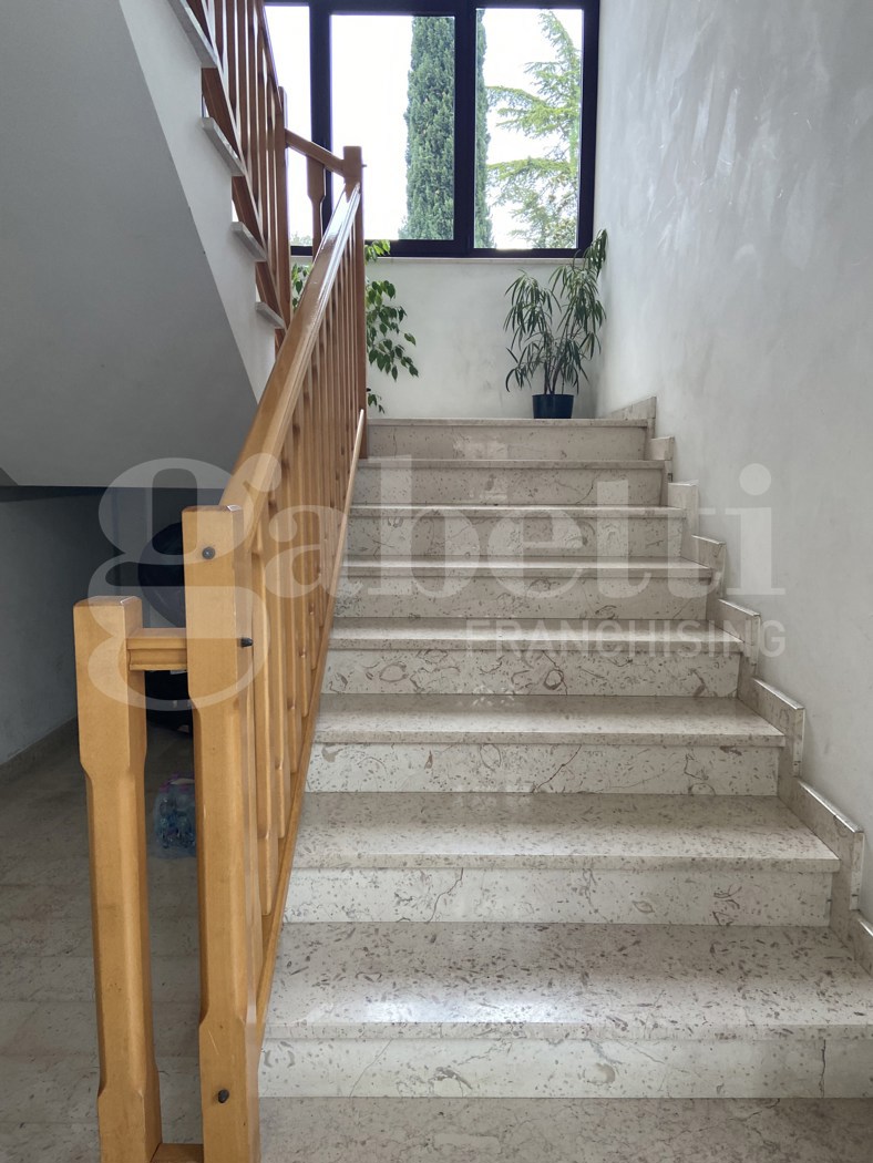 Casa indipendente con giardino a Treia