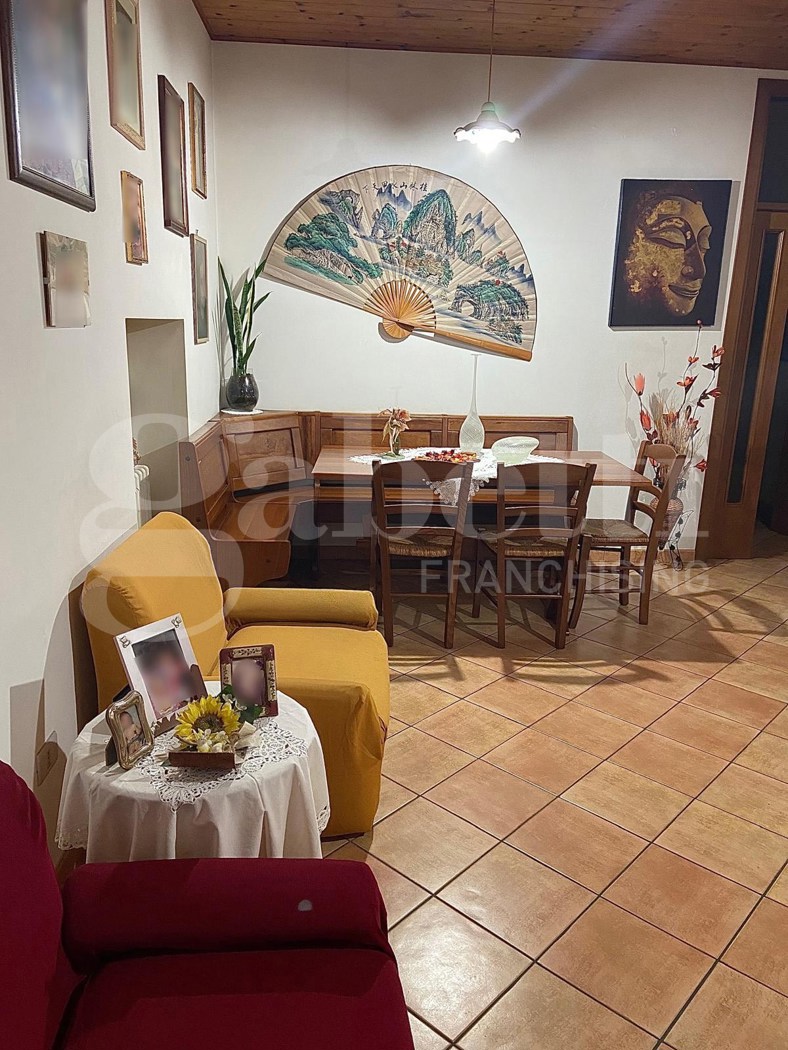 Casa indipendente con giardino a Treia