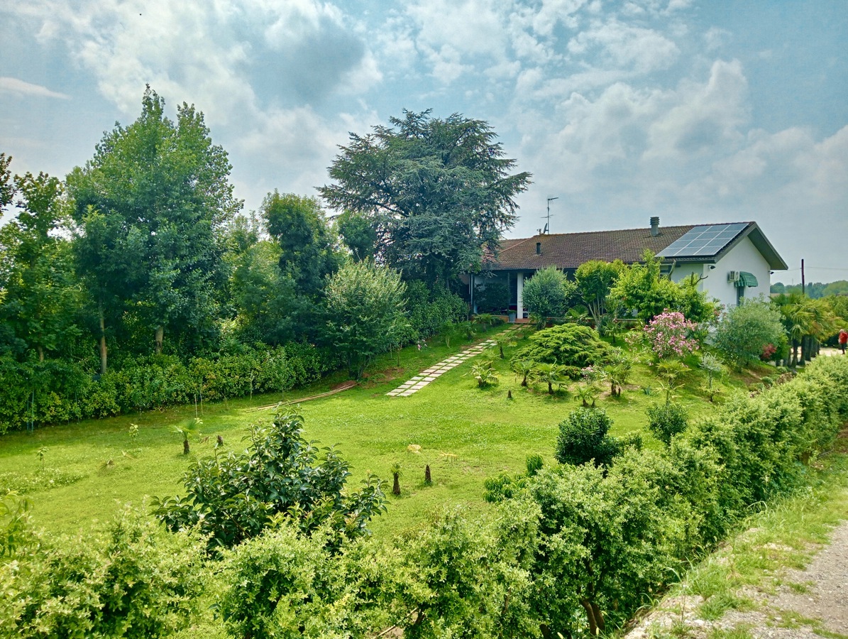 Casa indipendente con giardino a Valeggio sul Mincio