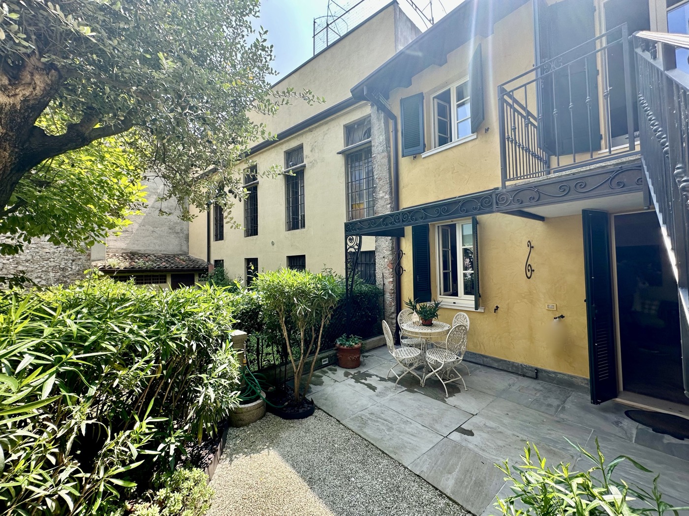 Rustico con giardino a Desenzano del Garda