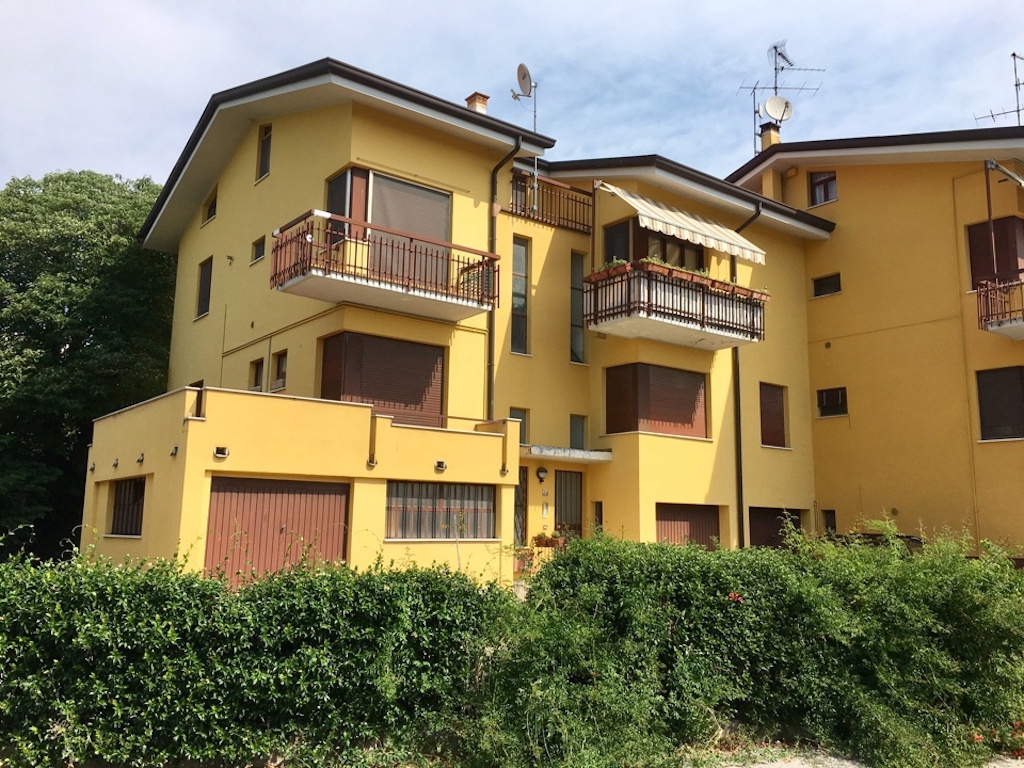 Trilocale arredato in affitto a Valeggio sul Mincio