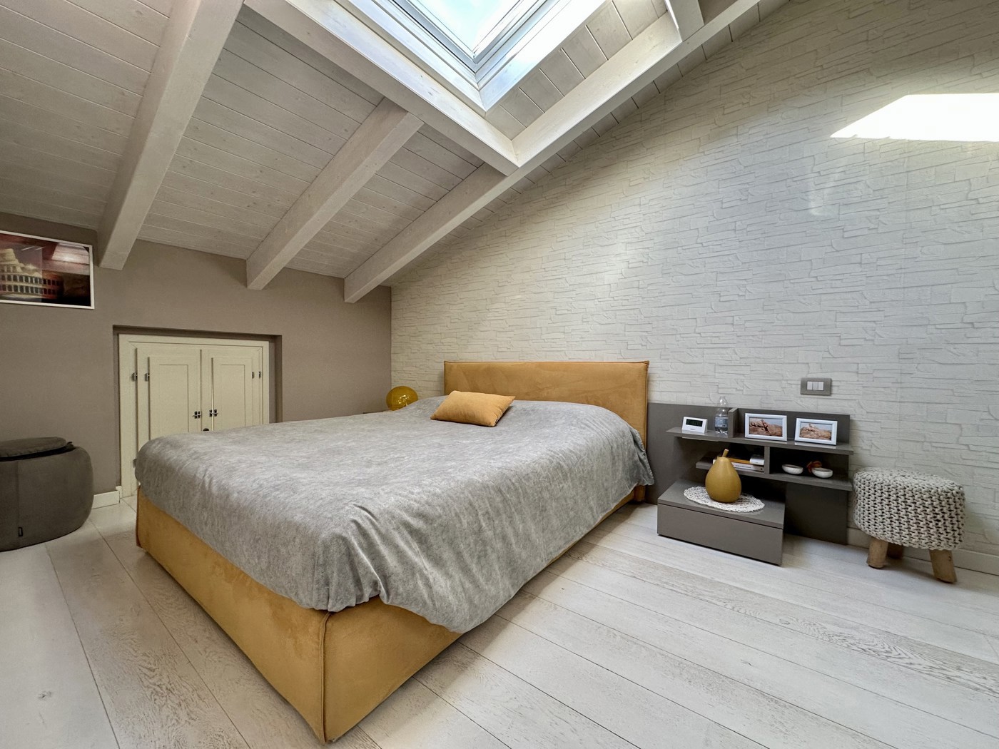 Trilocale arredato in affitto a Peschiera del Garda