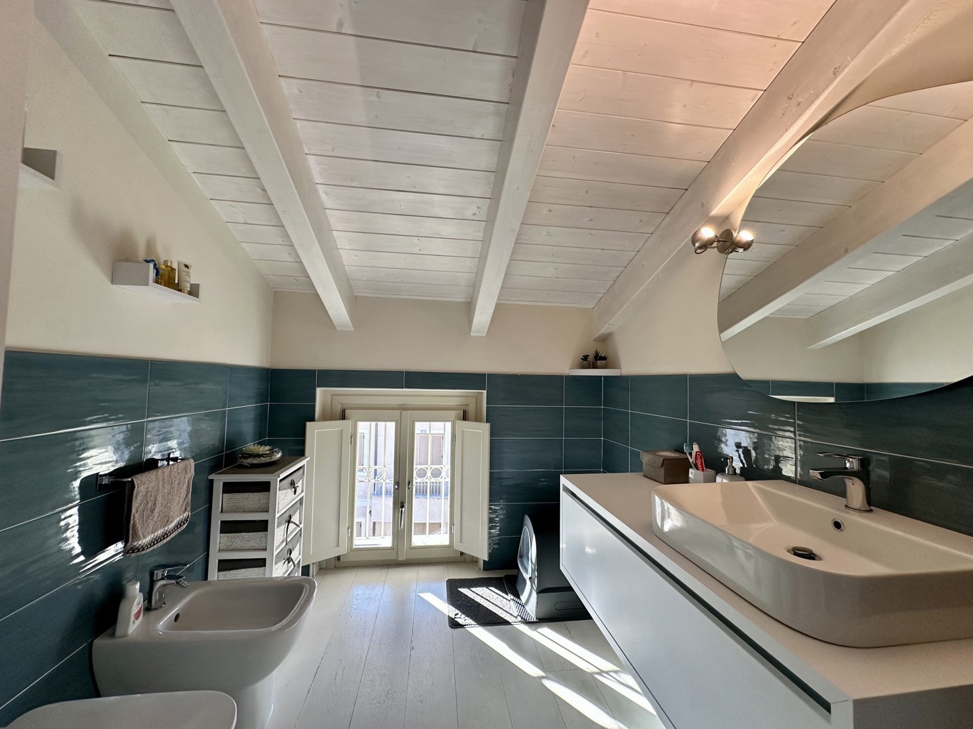 Trilocale arredato in affitto a Peschiera del Garda