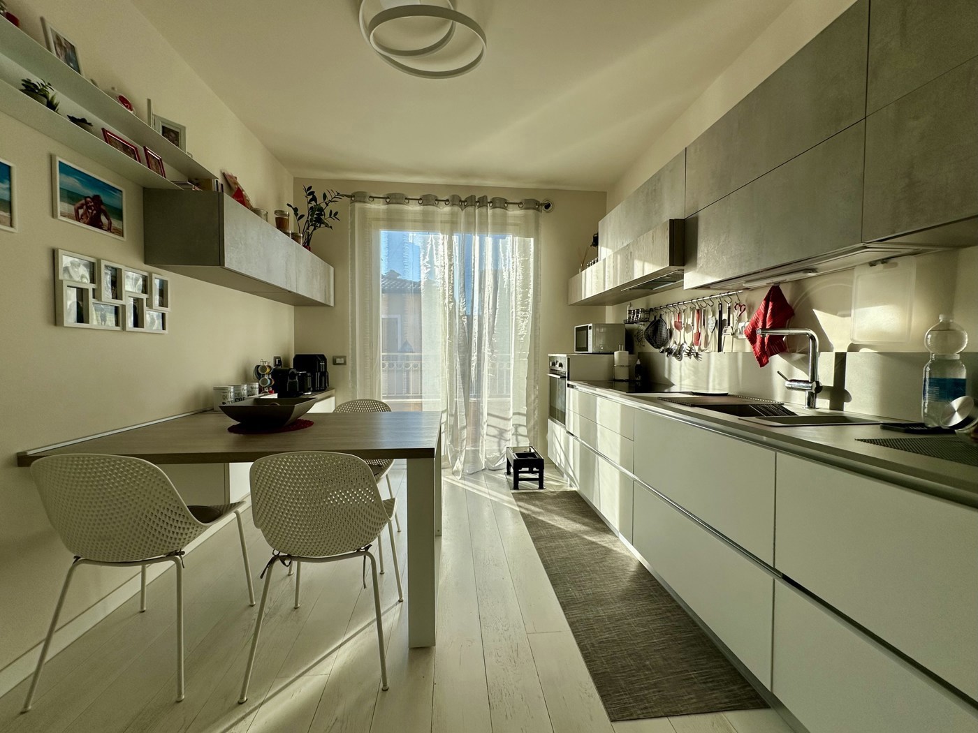 Trilocale arredato in affitto a Peschiera del Garda