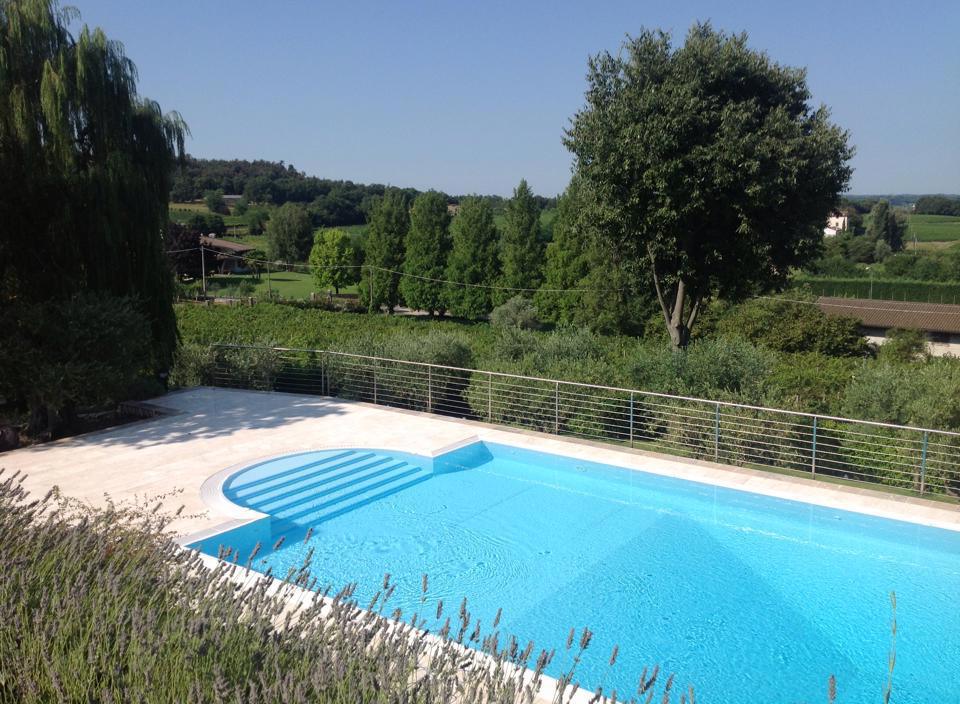 Villa in vendita a Peschiera del Garda
