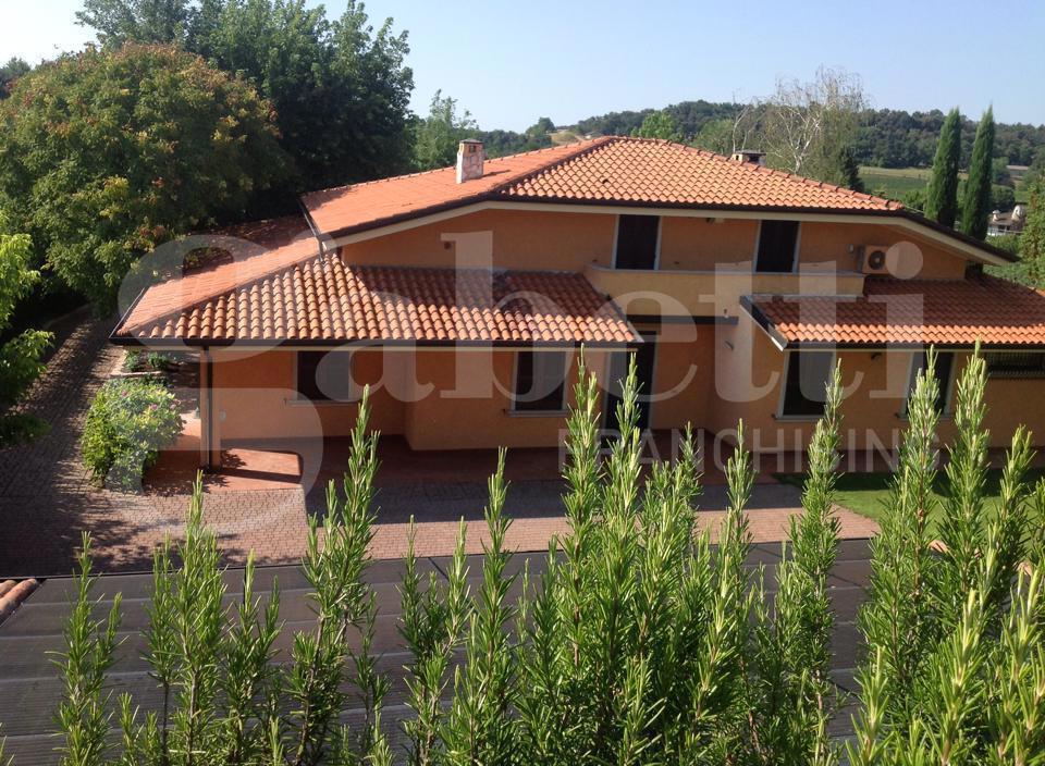 Villa in vendita a Valeggio sul Mincio