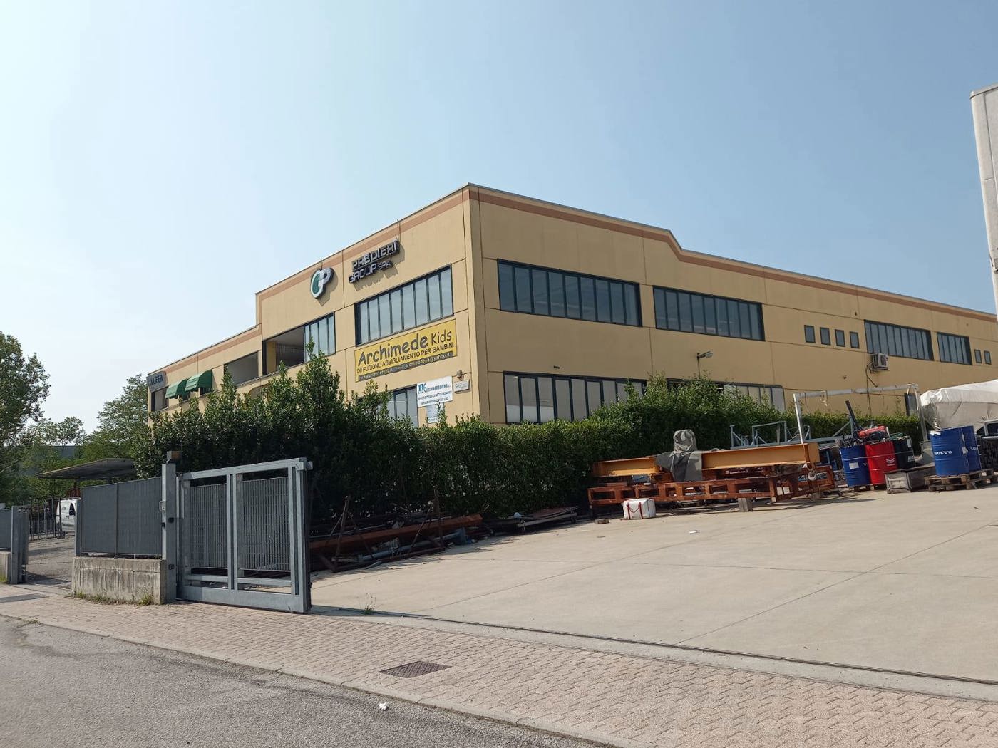 Capannone in vendita a Peschiera del Garda