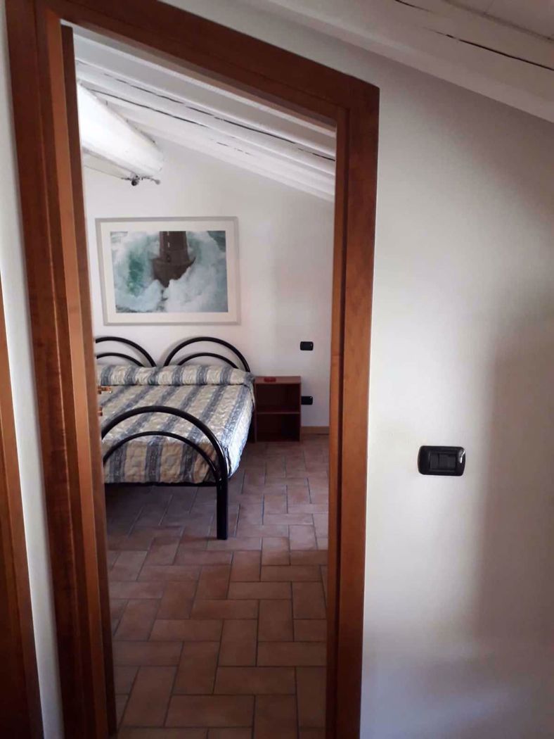 Bilocale arredato in affitto a Monzambano