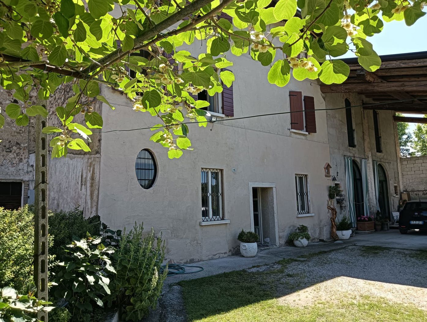 Rustico con giardino a Monzambano