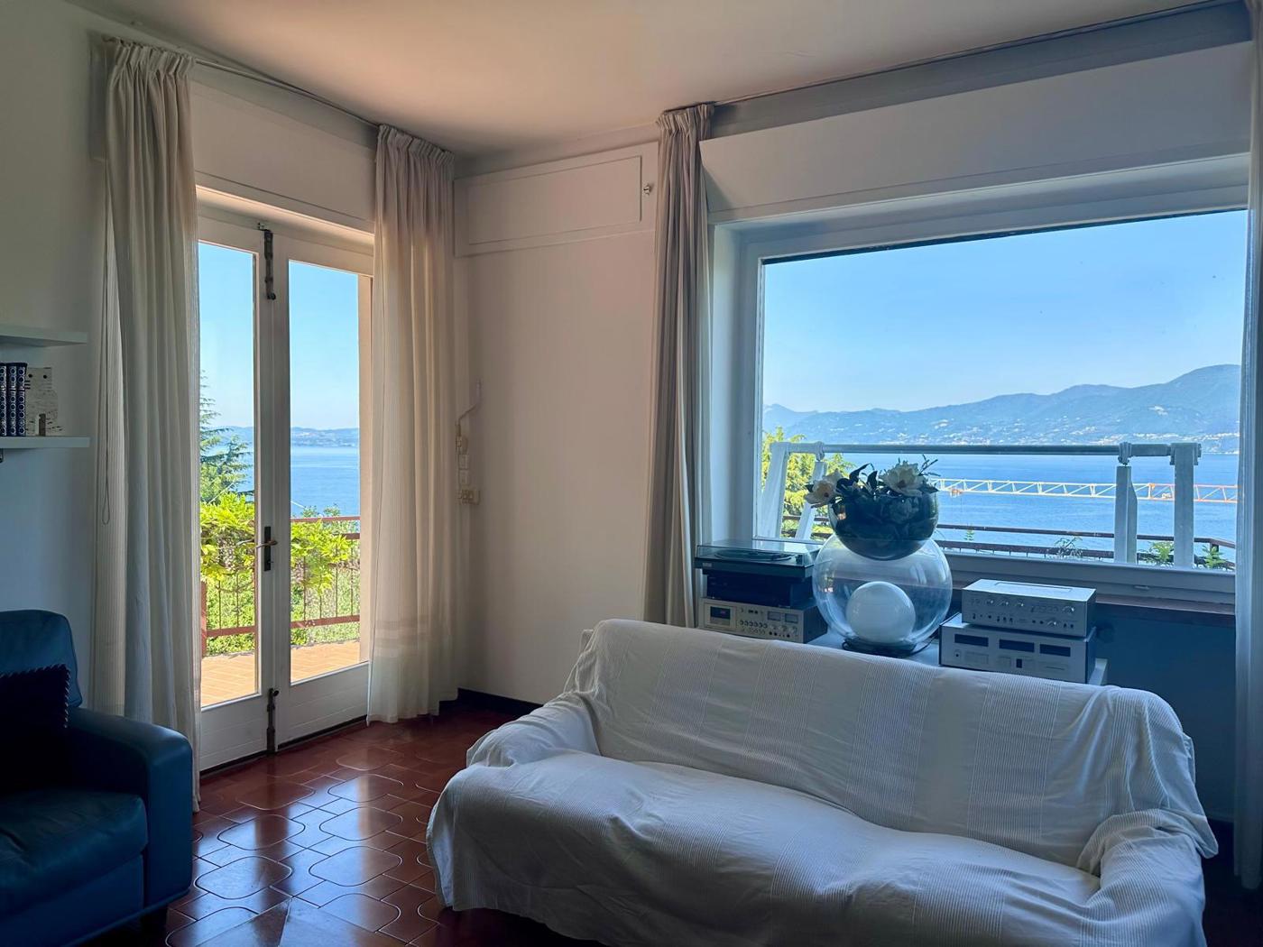 Villa vista lago a Torri del Benaco