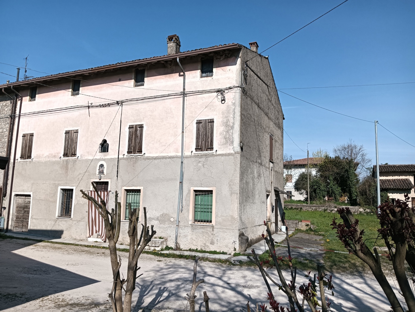 Rustico con giardino a Monzambano