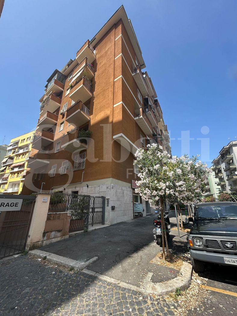 Bilocale ristrutturato a Roma